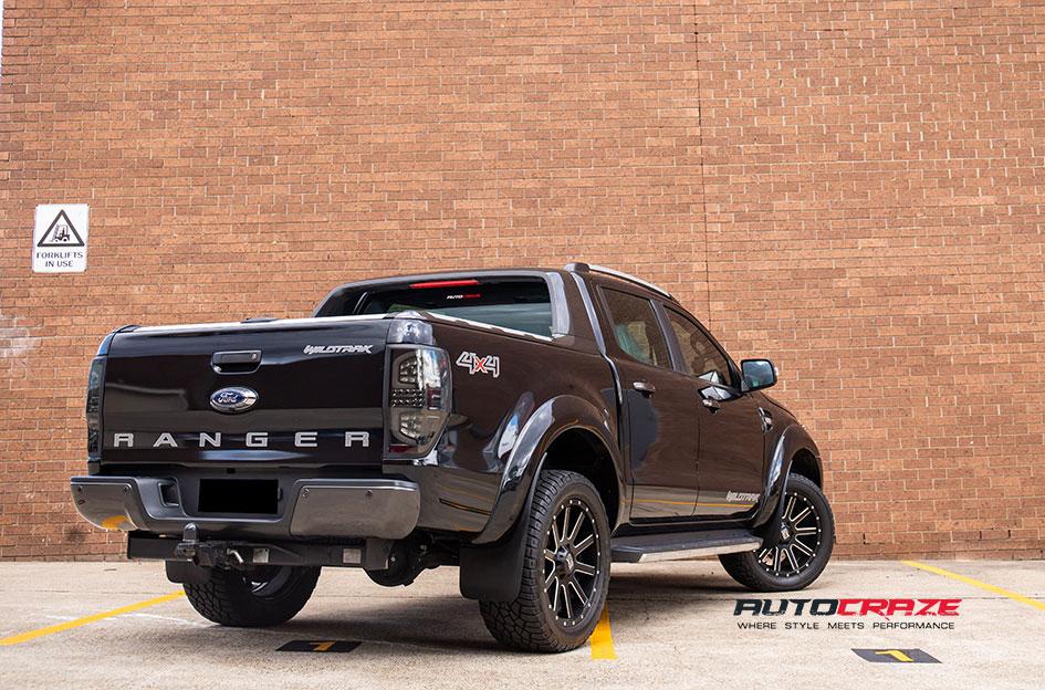 FORD RANGER HEIST SATIN BLACK